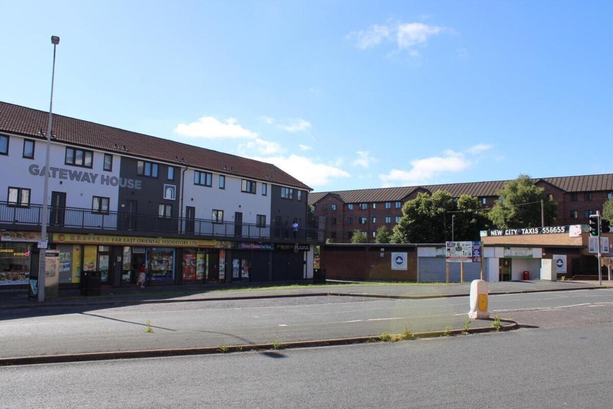 Two Bedroom Apartment, Free Parking, Close To Uclan And Free Wifi Preston  Exterior photo
